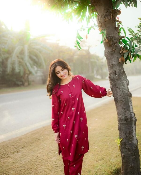 Petal Embroidered 2Pcs - Image 7