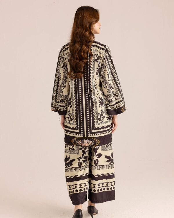 STRIPES AND BLOOMS - Image 6