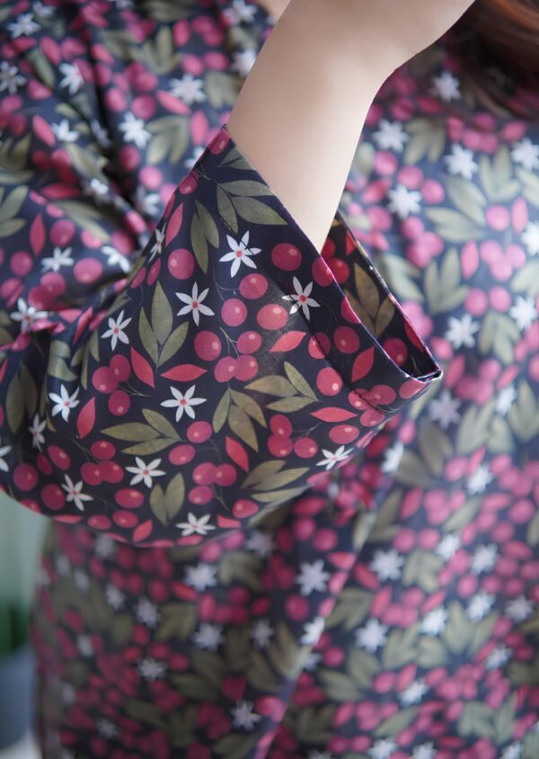Floral 2pc (Farshi shalwar) - Image 4