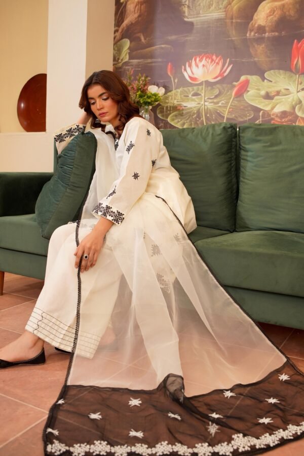 Noor-e-Sehr - Image 8
